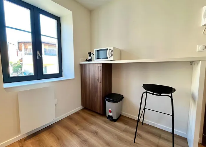 Apartament Pepiniere Renove Et Equipe Nancy